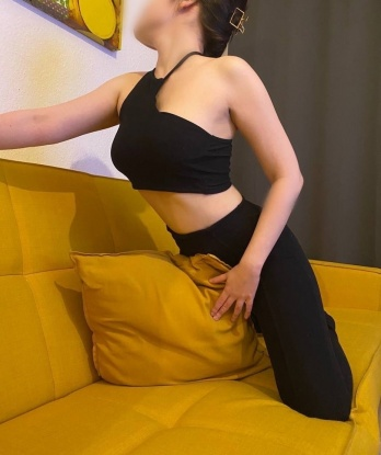 Соблазнительная блондинка приглашает в гости и гарантирует незабываемый отдых. Откровенная экскурсия в мир страсти и удовольствия, воплощение твоих самых смелых желаний. Только для ценителей качественного отдыха! 11918, 19 лет